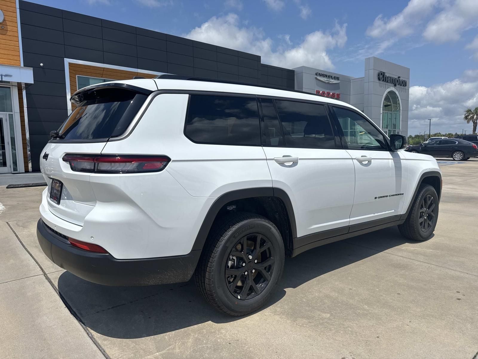 2026 Jeep Grand Cherokee L Laredo