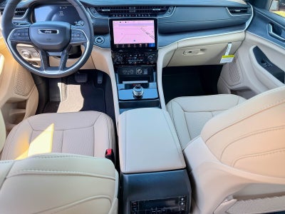 2025 Jeep Grand Cherokee GRAND CHEROKEE L LIMITED 4X2