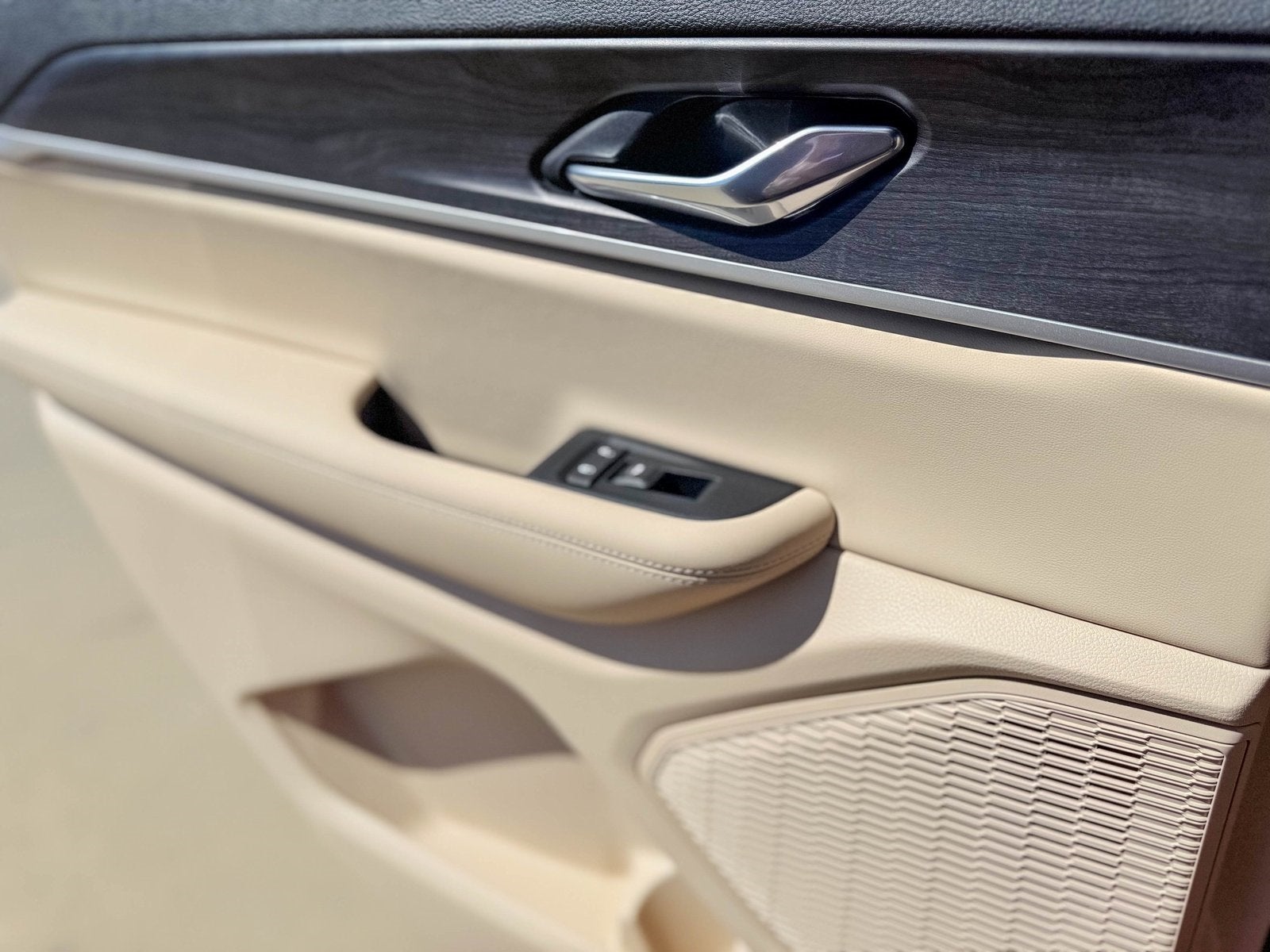 2025 Jeep Grand Cherokee GRAND CHEROKEE L LIMITED 4X2