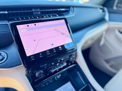 2025 Jeep Grand Cherokee GRAND CHEROKEE L LIMITED 4X2