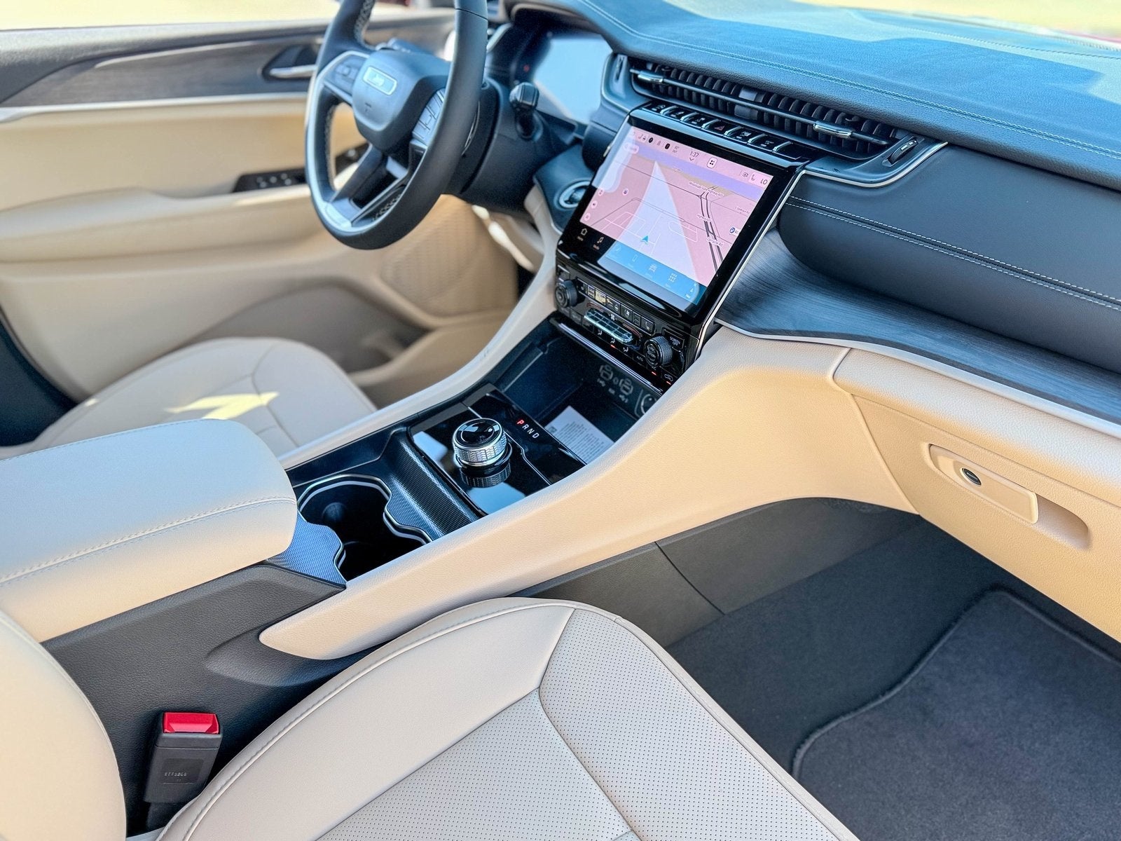 2025 Jeep Grand Cherokee GRAND CHEROKEE L LIMITED 4X2