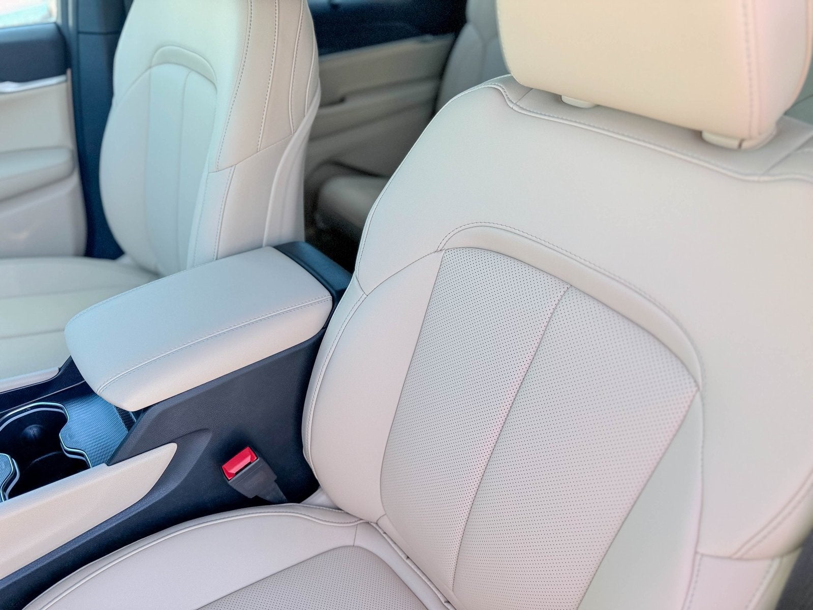 2025 Jeep Grand Cherokee GRAND CHEROKEE L LIMITED 4X2