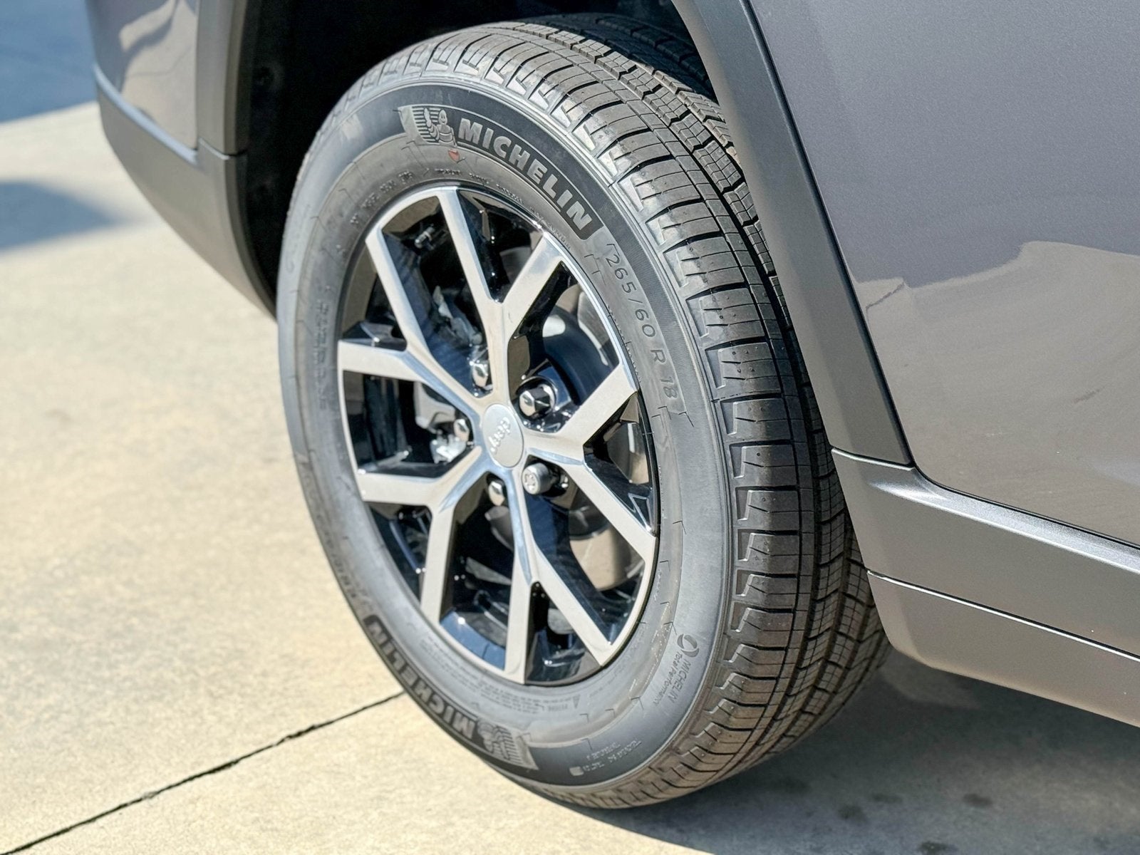 2025 Jeep Grand Cherokee GRAND CHEROKEE L LIMITED 4X2