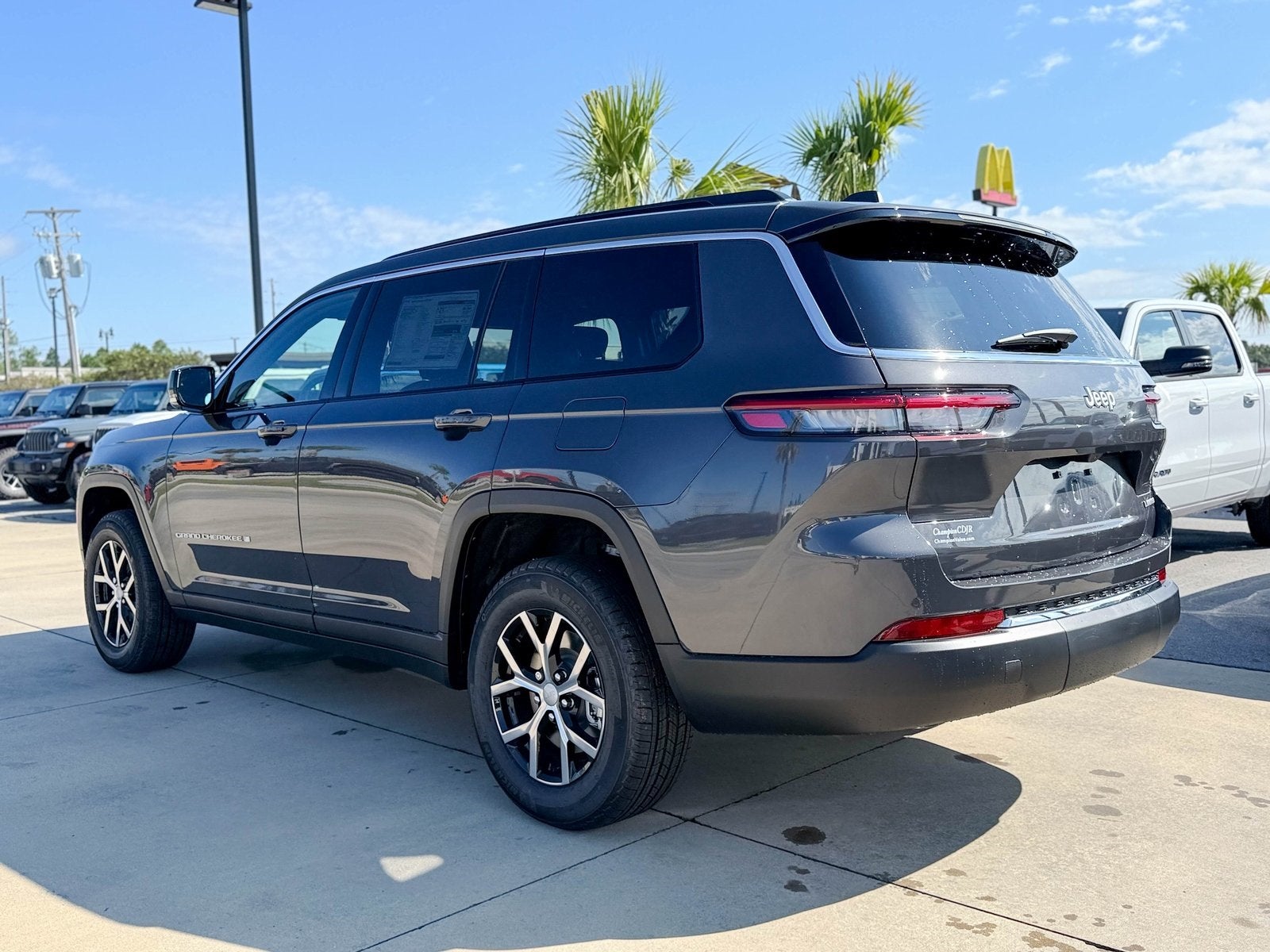 2025 Jeep Grand Cherokee GRAND CHEROKEE L LIMITED 4X2