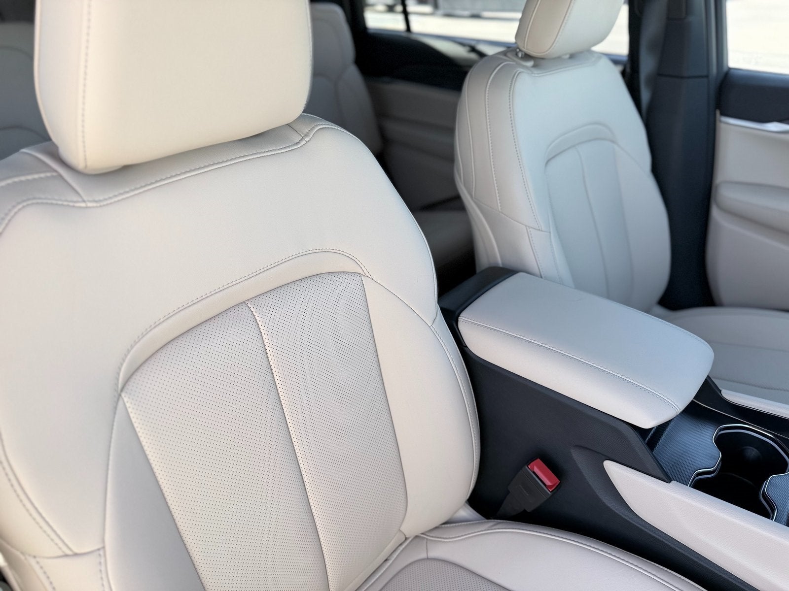 2025 Jeep Grand Cherokee GRAND CHEROKEE L LIMITED 4X2