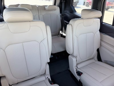 2025 Jeep Grand Cherokee GRAND CHEROKEE L LIMITED 4X2