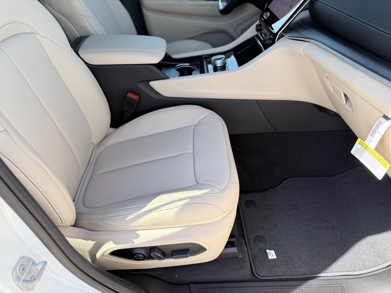 2025 Jeep Grand Cherokee GRAND CHEROKEE L LIMITED 4X2