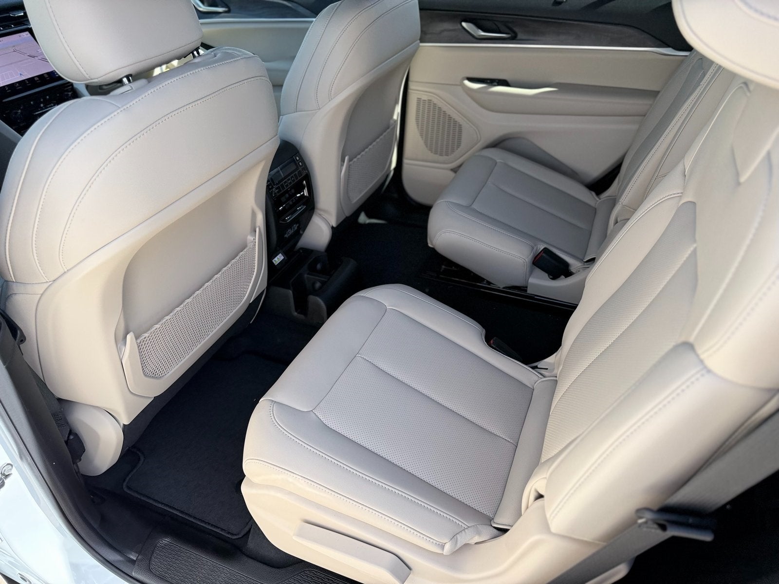 2025 Jeep Grand Cherokee GRAND CHEROKEE L LIMITED 4X2