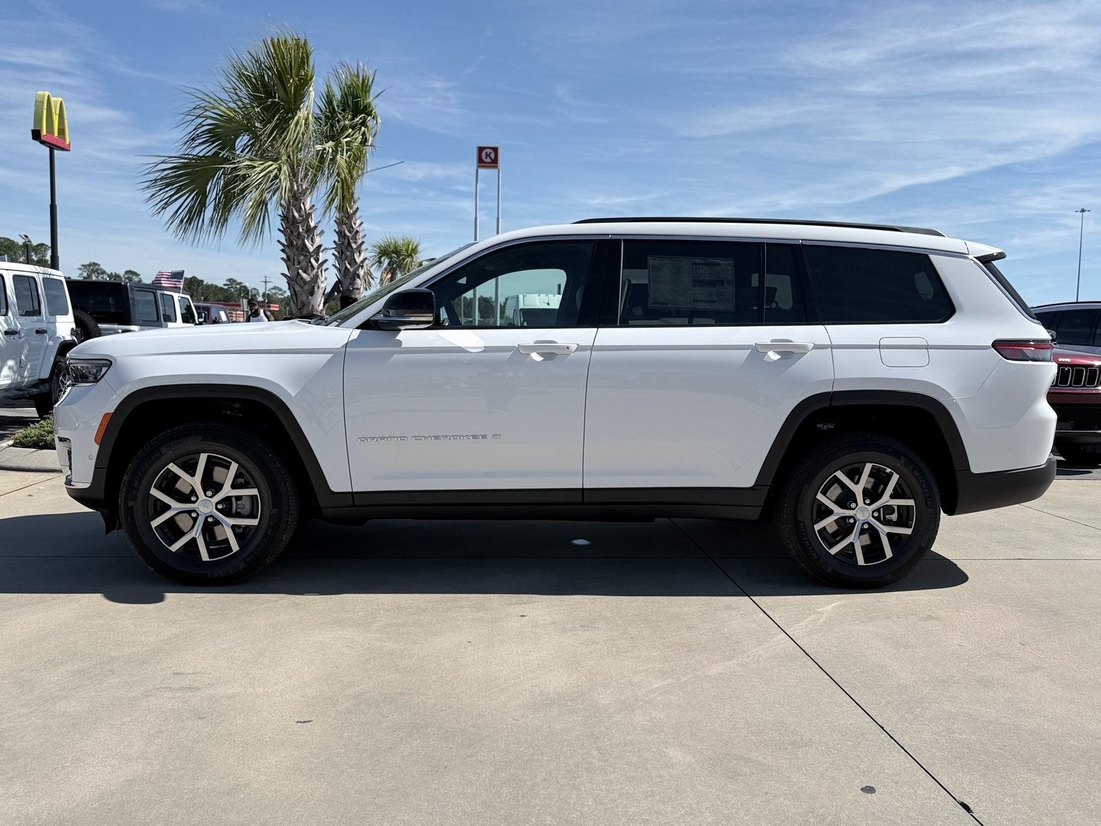 2025 Jeep Grand Cherokee GRAND CHEROKEE L LIMITED 4X2