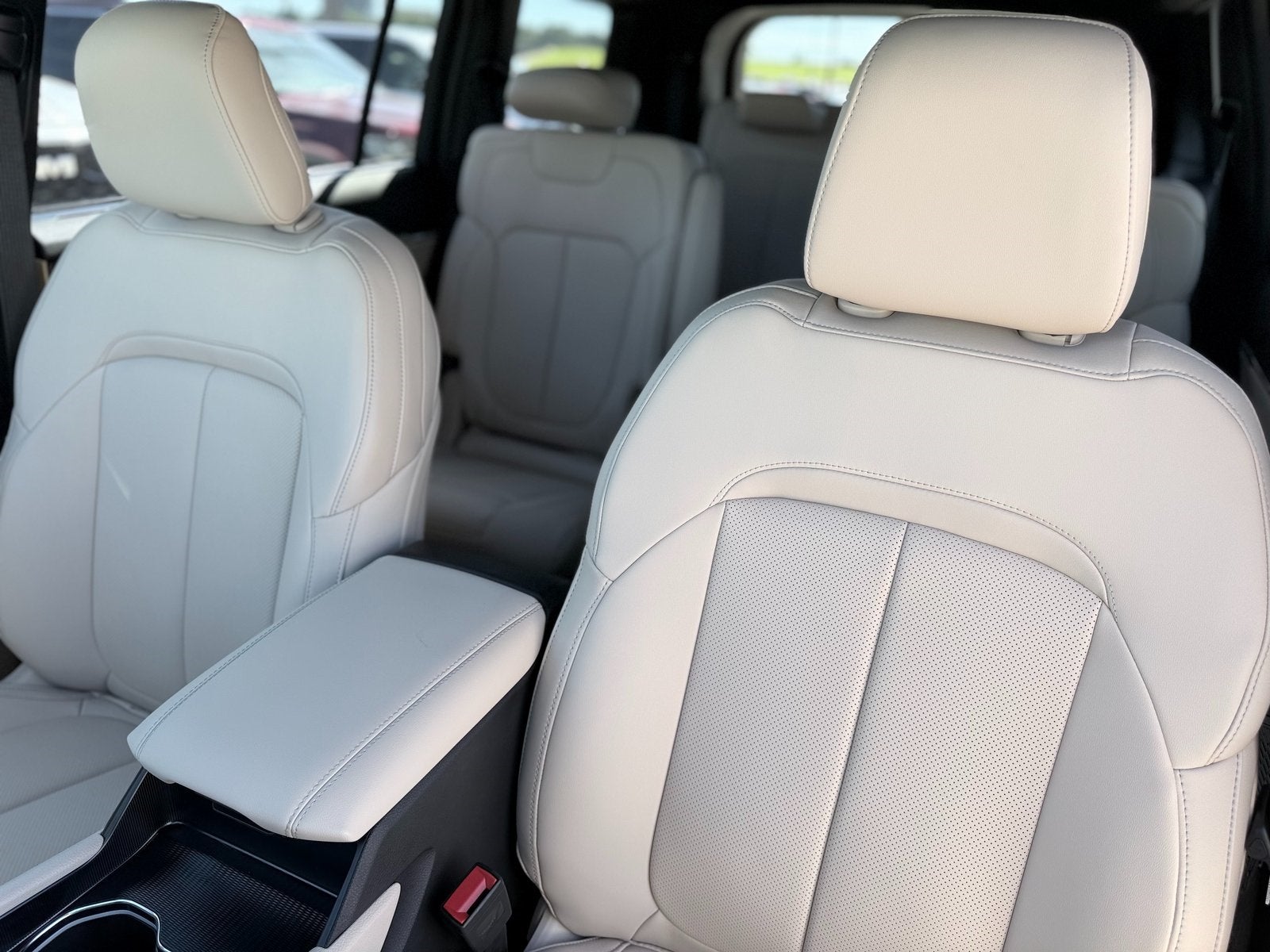 2025 Jeep Grand Cherokee GRAND CHEROKEE L LIMITED 4X2