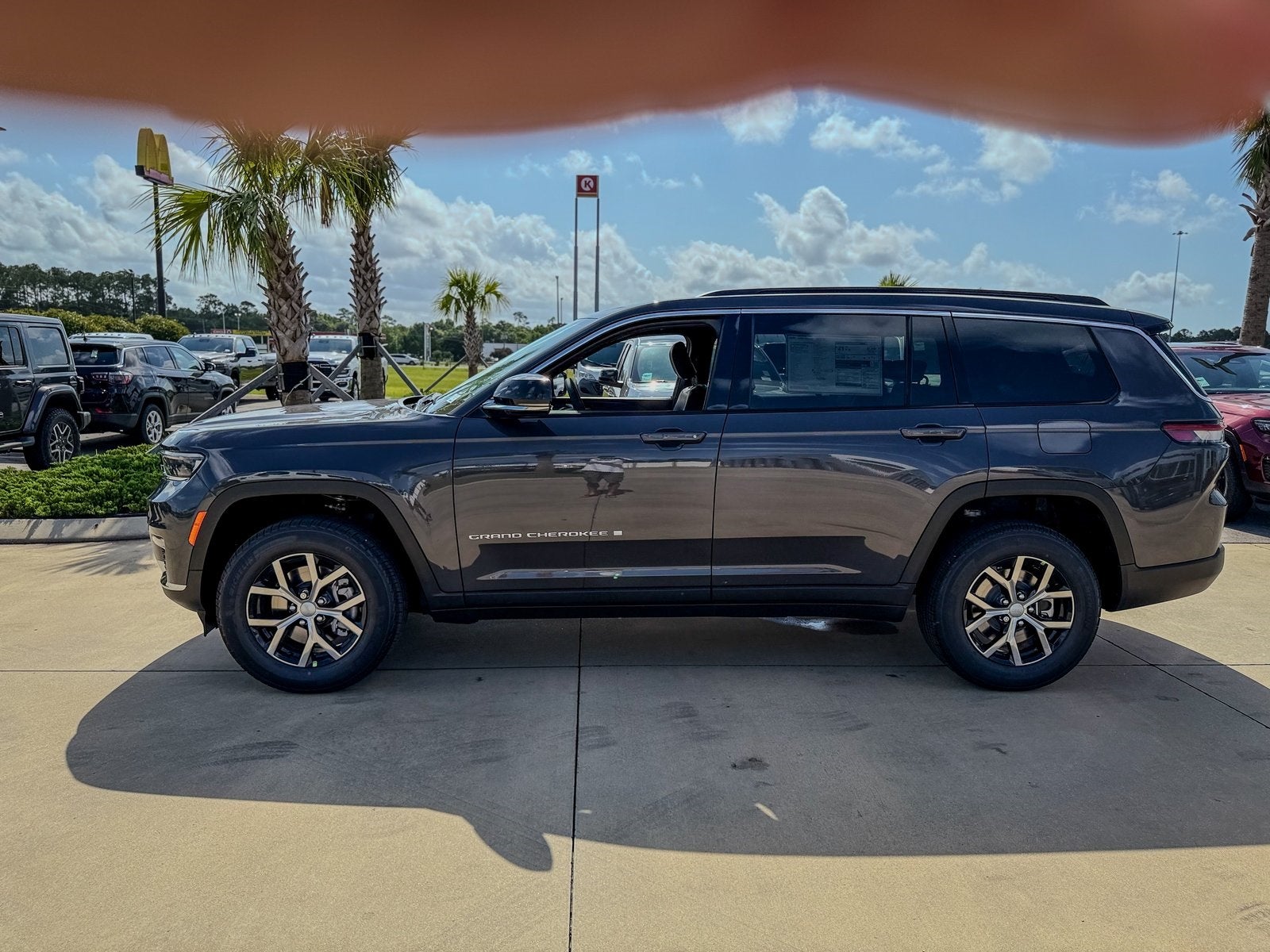 2025 Jeep Grand Cherokee GRAND CHEROKEE L LIMITED 4X2