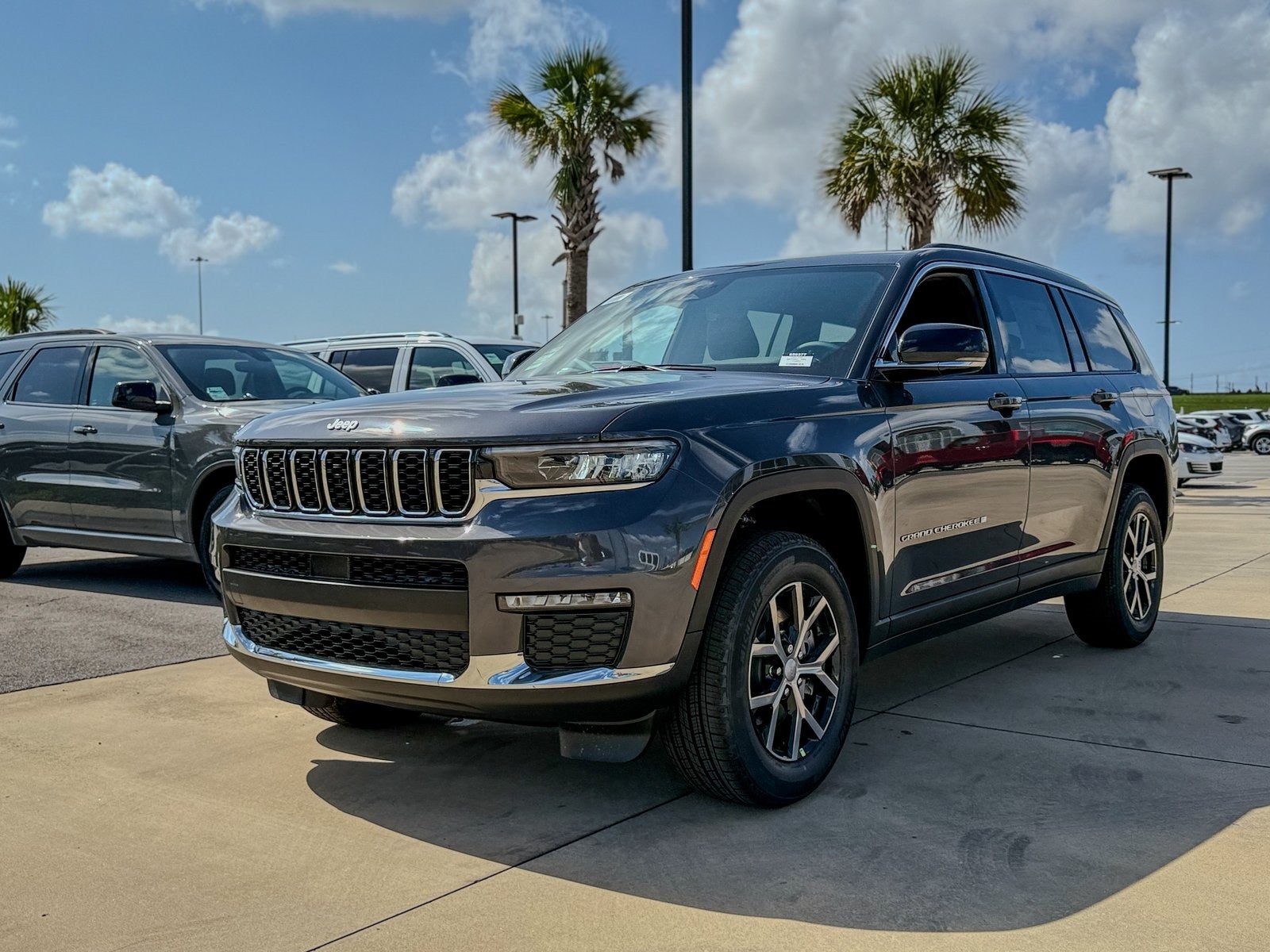 2025 Jeep Grand Cherokee GRAND CHEROKEE L LIMITED 4X2