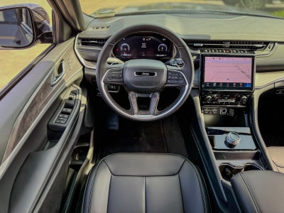 2025 Jeep Grand Cherokee GRAND CHEROKEE L LIMITED 4X2