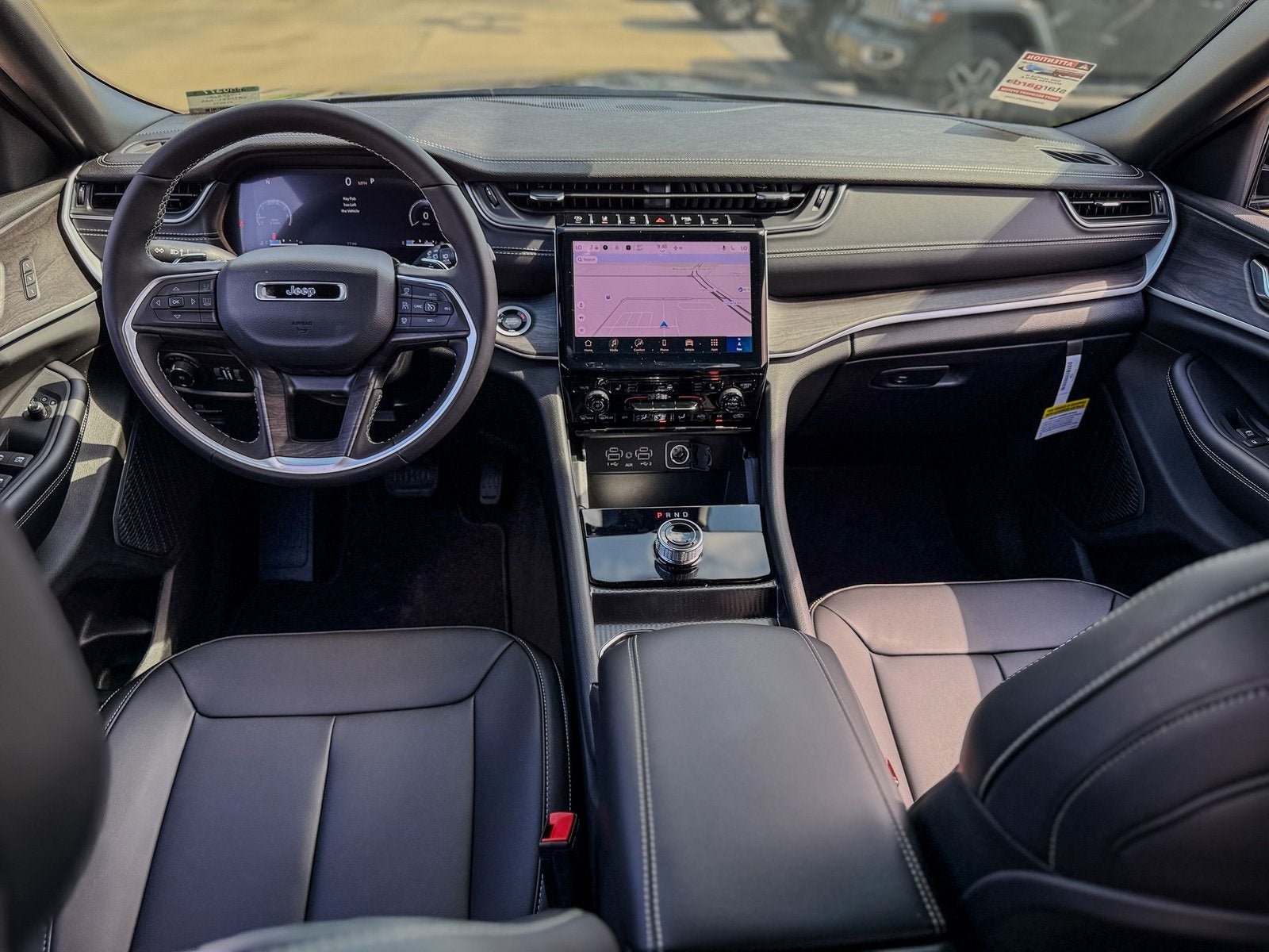 2025 Jeep Grand Cherokee GRAND CHEROKEE L LIMITED 4X2