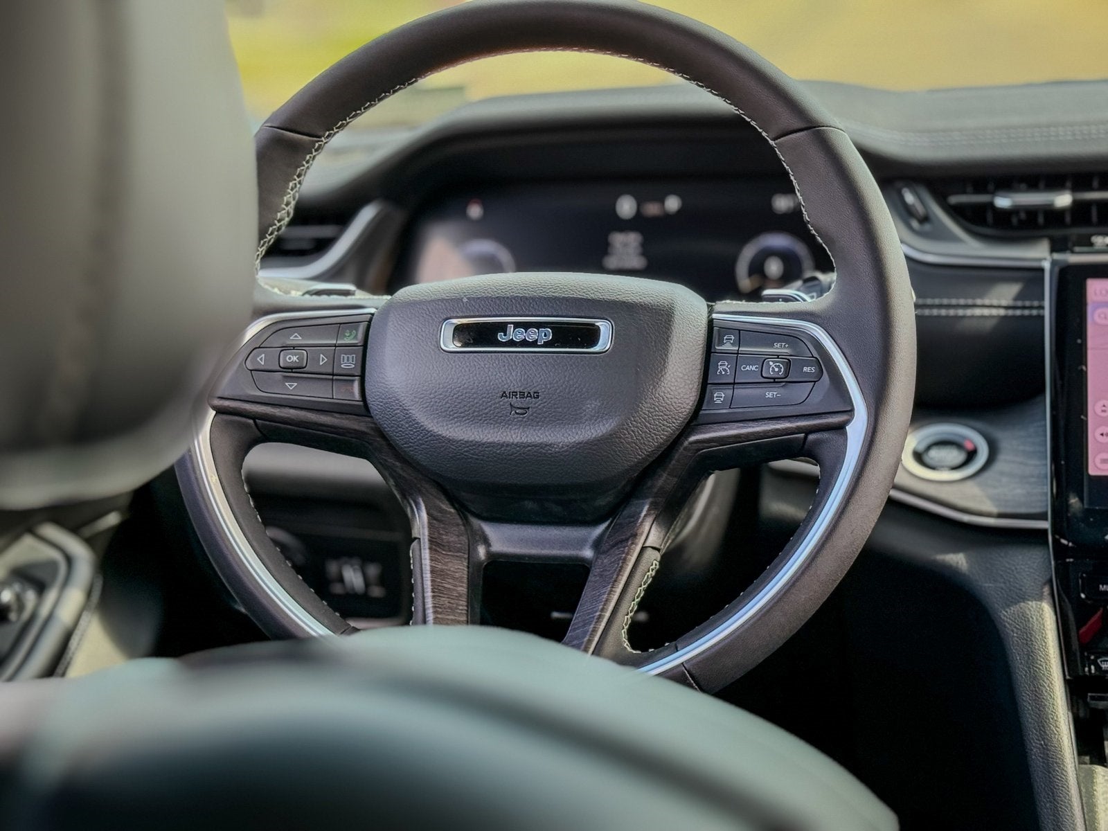 2025 Jeep Grand Cherokee GRAND CHEROKEE L LIMITED 4X2