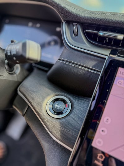 2025 Jeep Grand Cherokee GRAND CHEROKEE L LIMITED 4X2