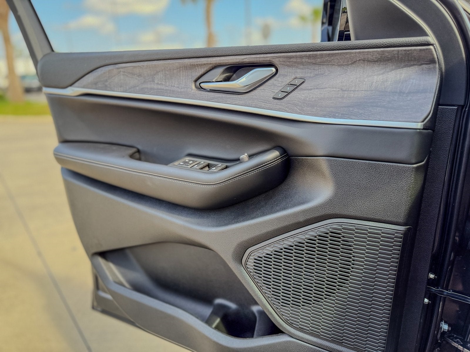 2025 Jeep Grand Cherokee GRAND CHEROKEE L LIMITED 4X2