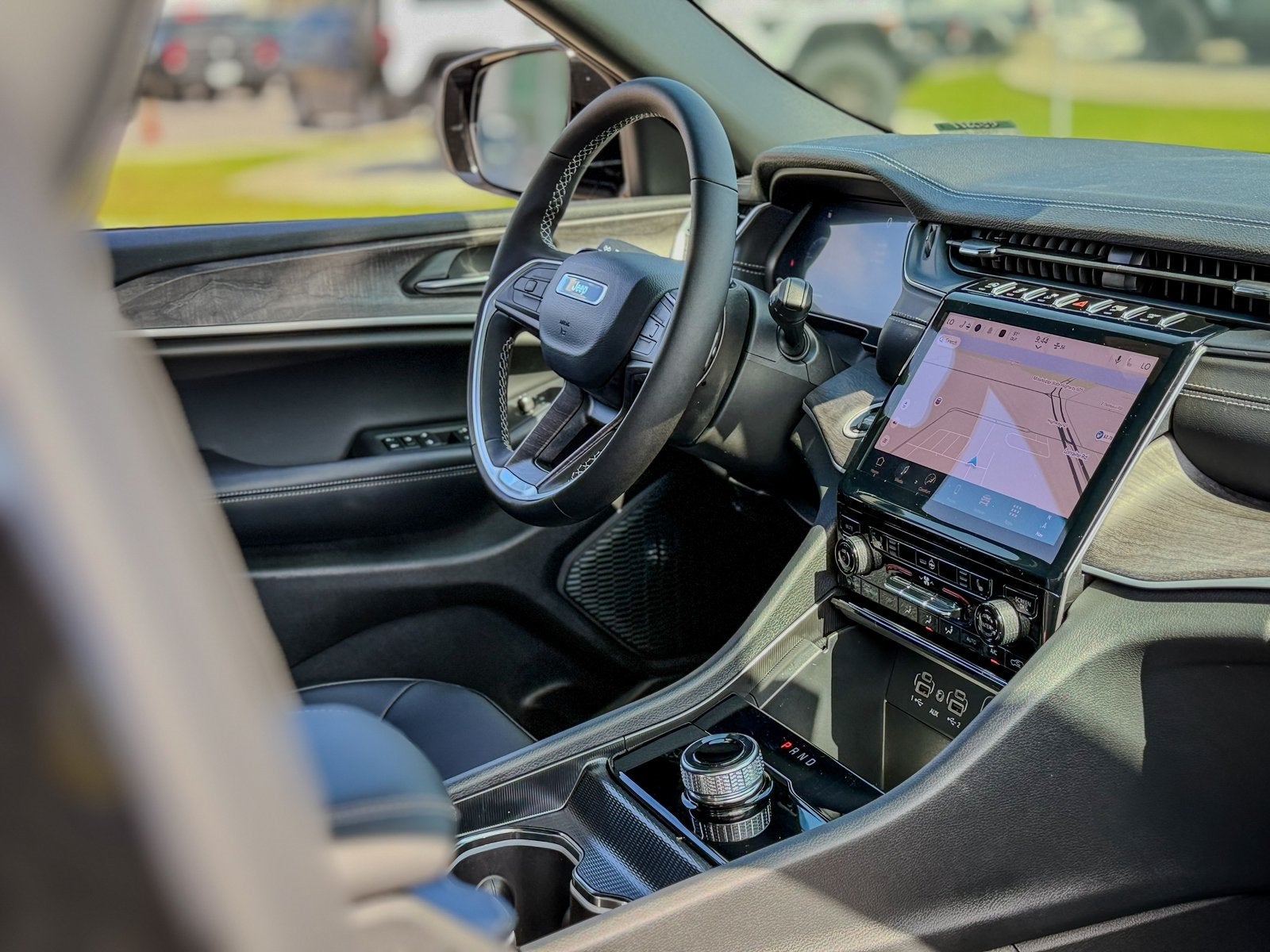 2025 Jeep Grand Cherokee GRAND CHEROKEE L LIMITED 4X2