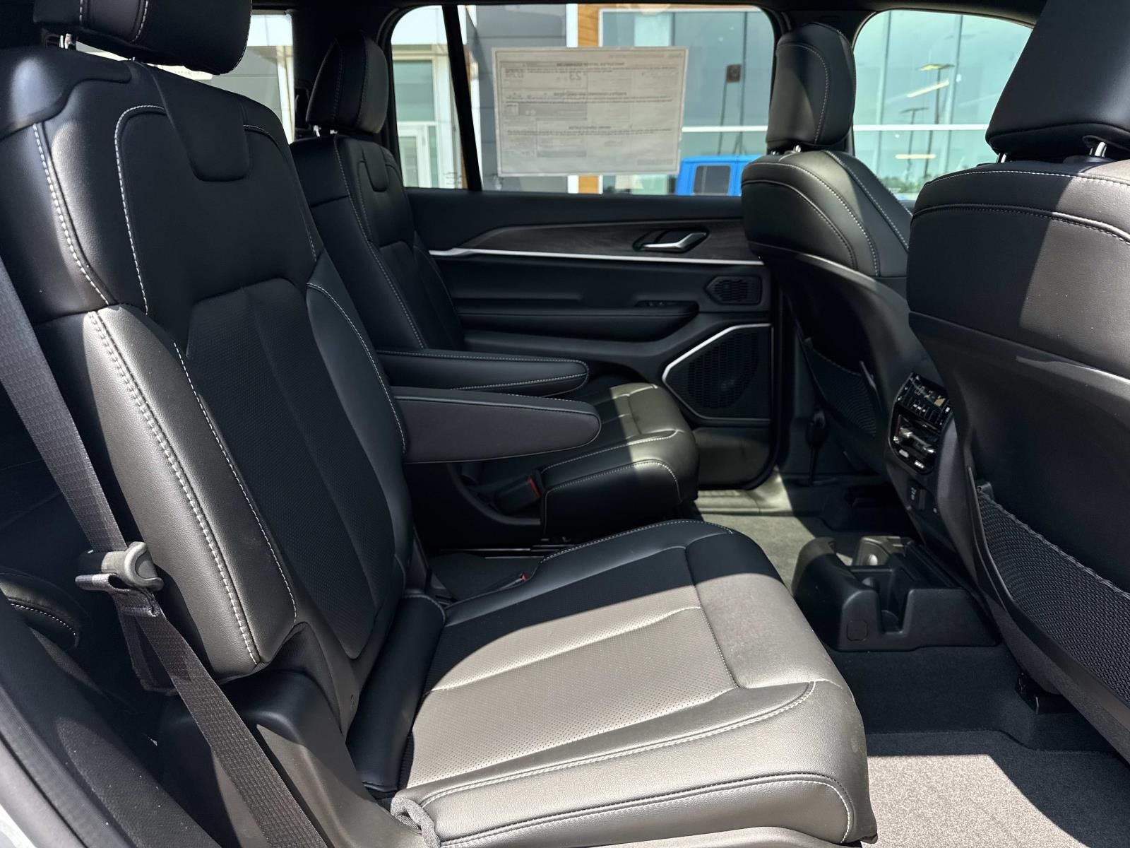 2026 Jeep Grand Cherokee GRAND CHEROKEE L LIMITED 4X2