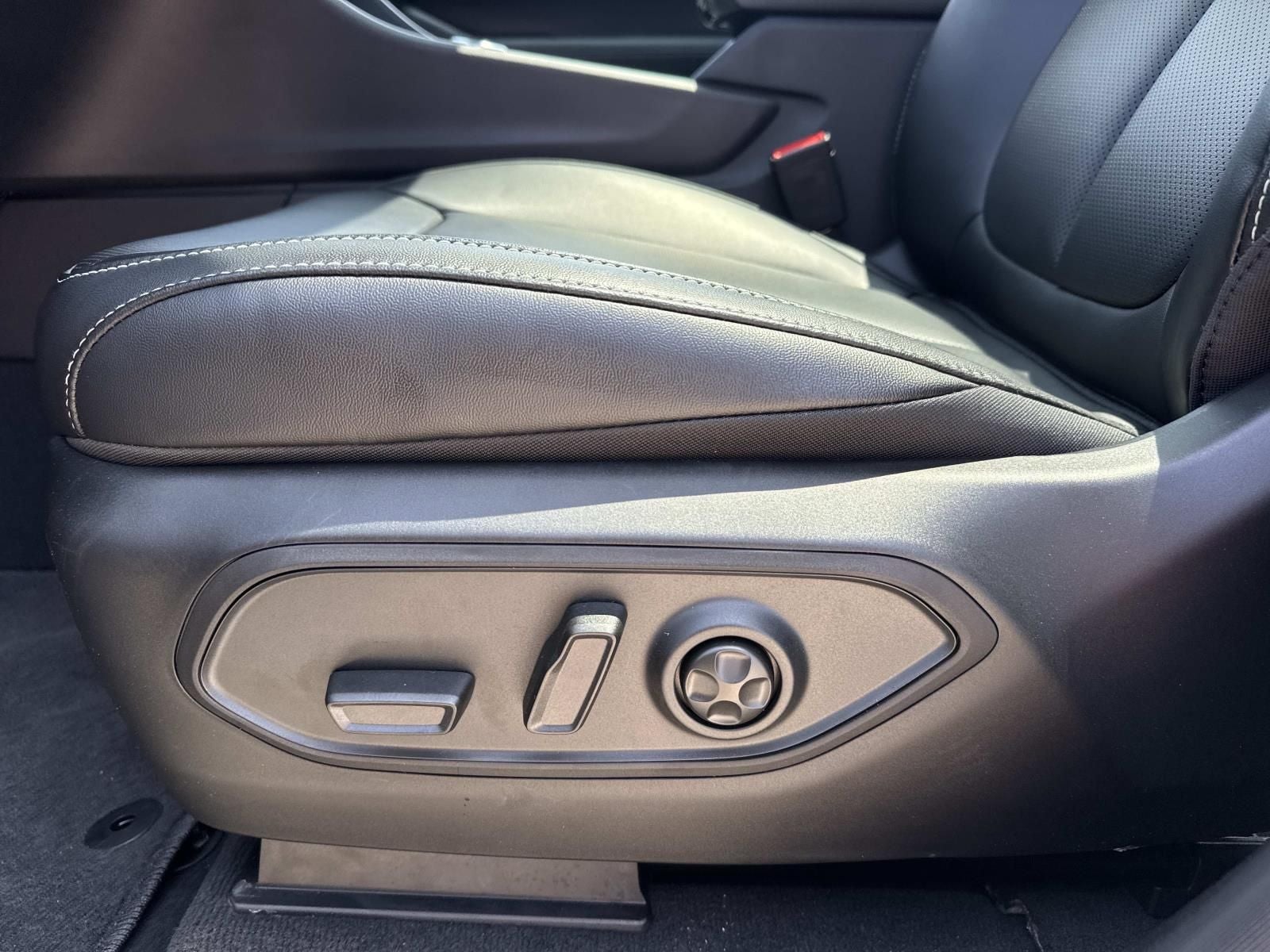 2026 Jeep Grand Cherokee GRAND CHEROKEE L LIMITED 4X2