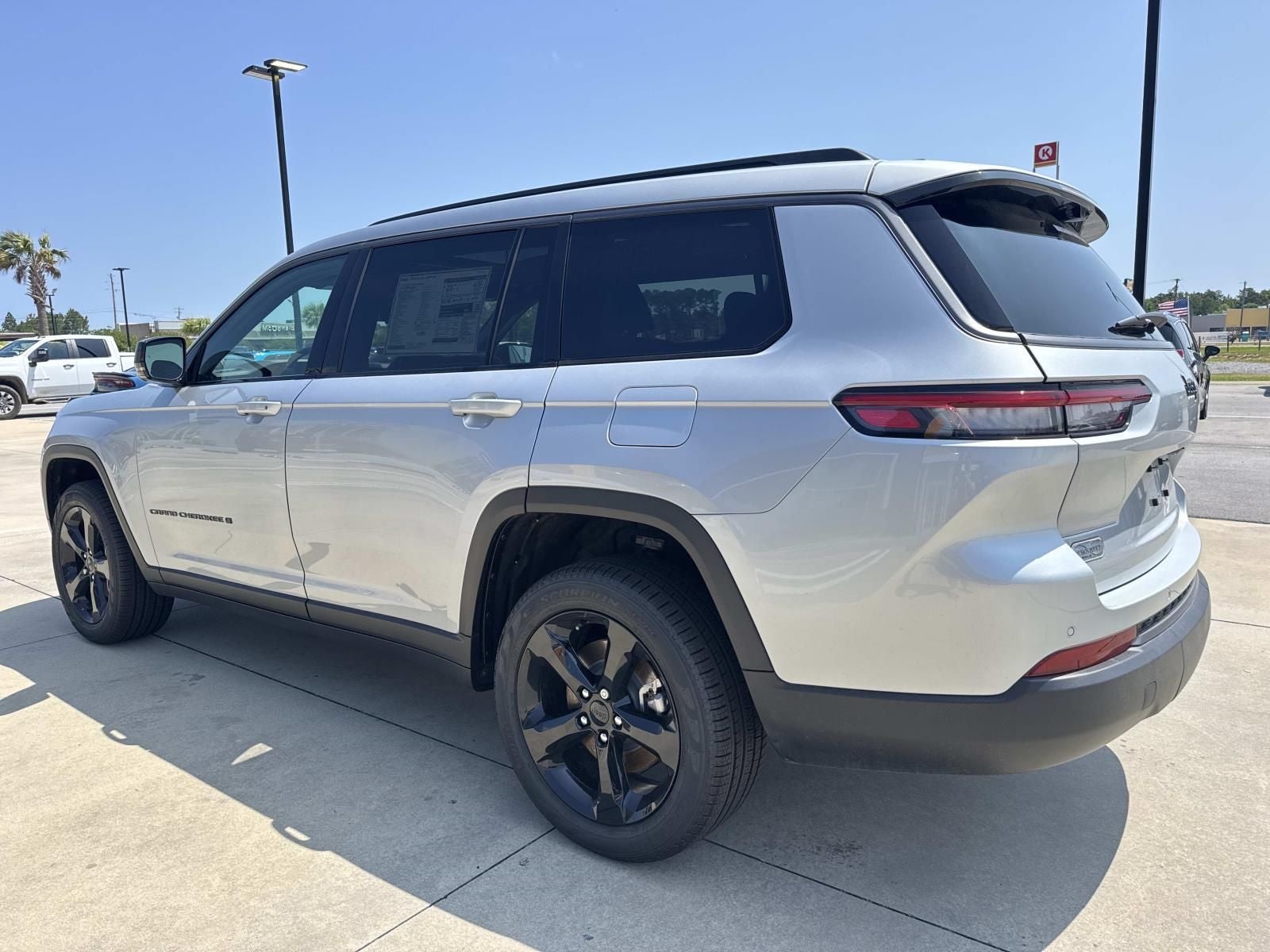 2026 Jeep Grand Cherokee GRAND CHEROKEE L LIMITED 4X2