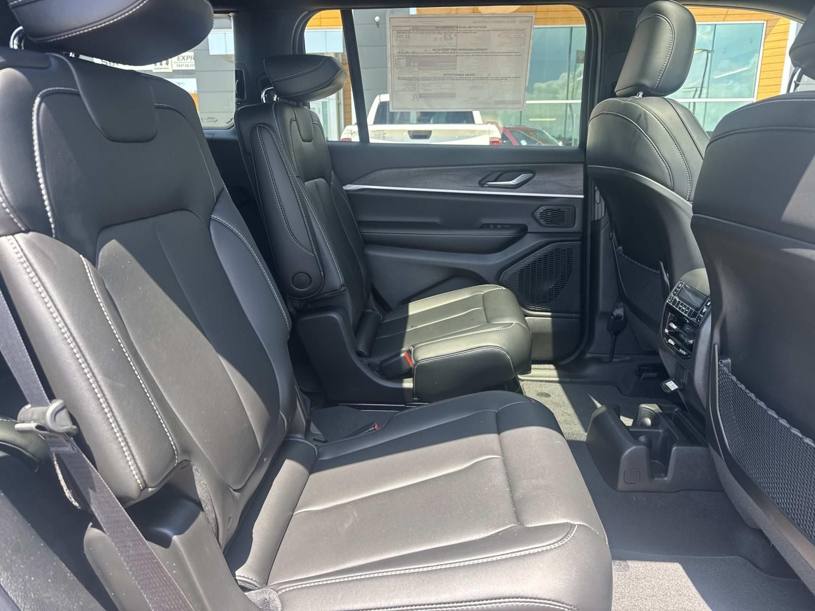 2026 Jeep Grand Cherokee GRAND CHEROKEE L LIMITED 4X2