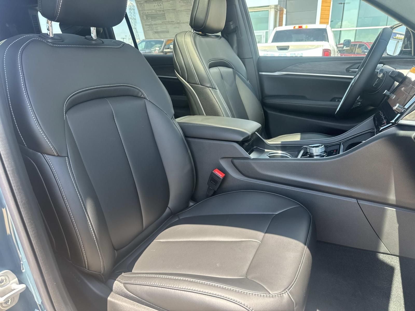 2026 Jeep Grand Cherokee GRAND CHEROKEE L LIMITED 4X2