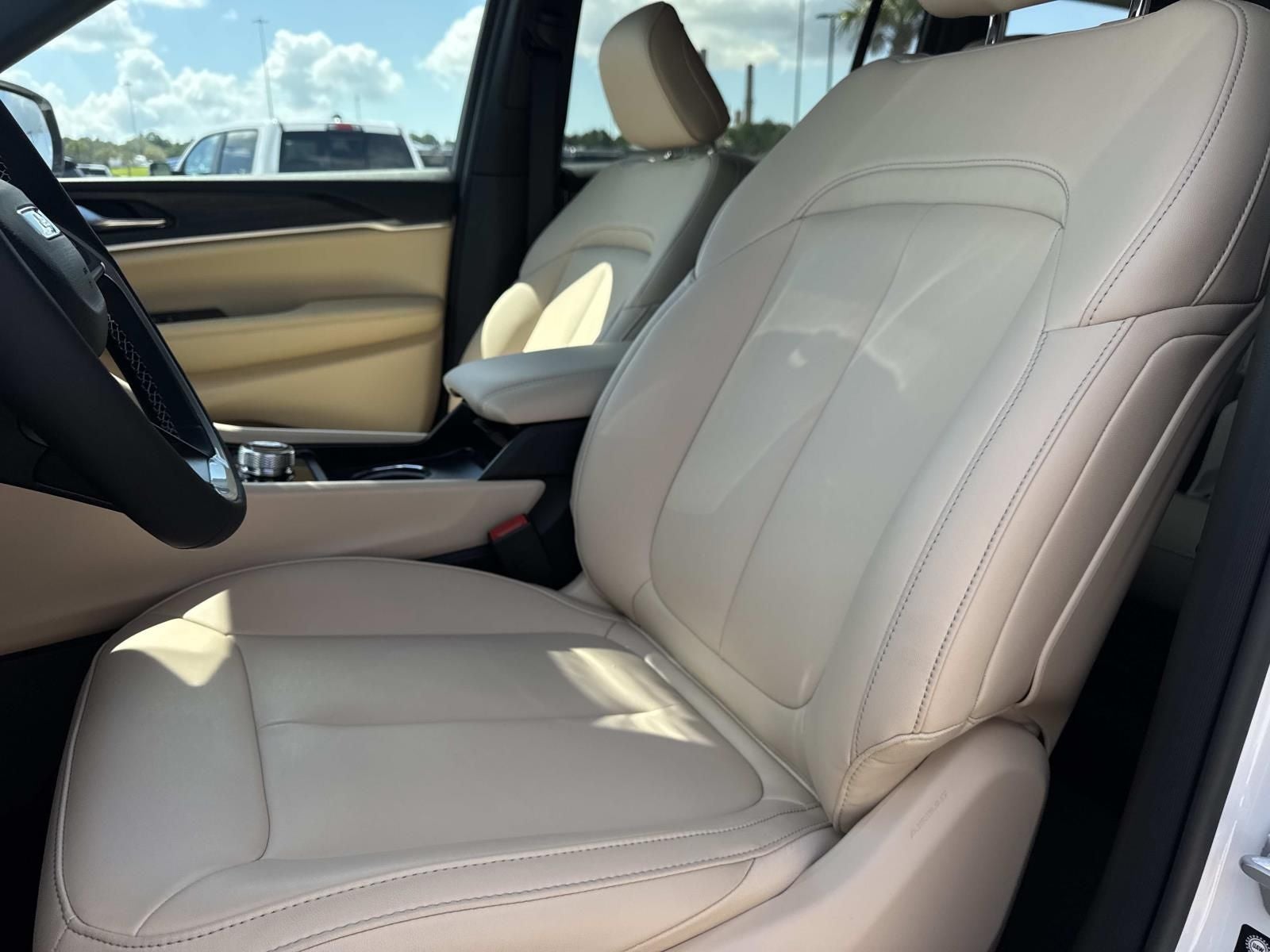 2026 Jeep Grand Cherokee GRAND CHEROKEE L LIMITED 4X2