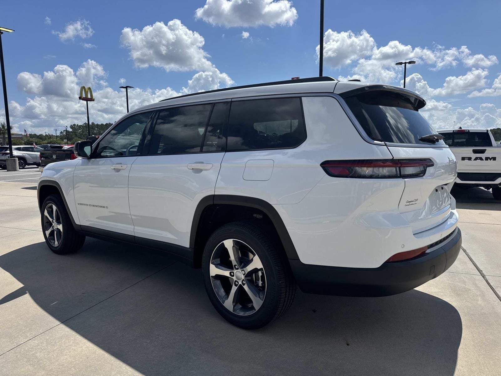 2026 Jeep Grand Cherokee GRAND CHEROKEE L LIMITED 4X2