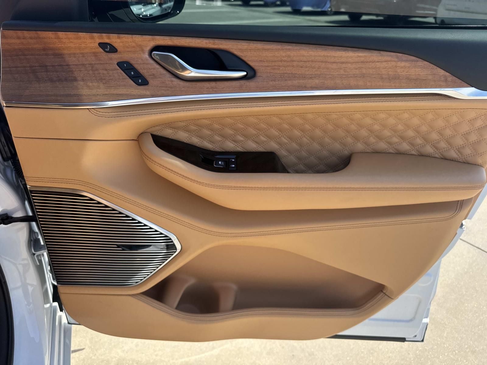 2025 Jeep Grand Cherokee L Summit Reserve 4x4