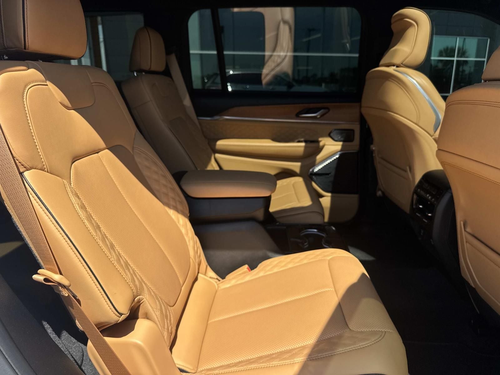 2025 Jeep Grand Cherokee L Summit Reserve 4x4