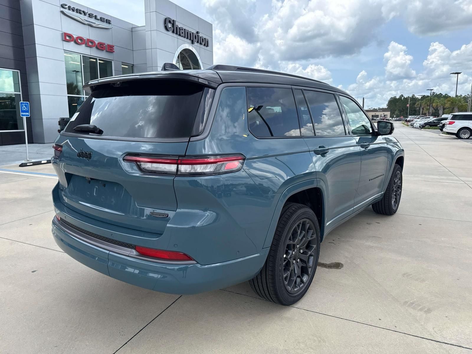 2026 Jeep Grand Cherokee GRAND CHEROKEE L SUMMIT 4X4