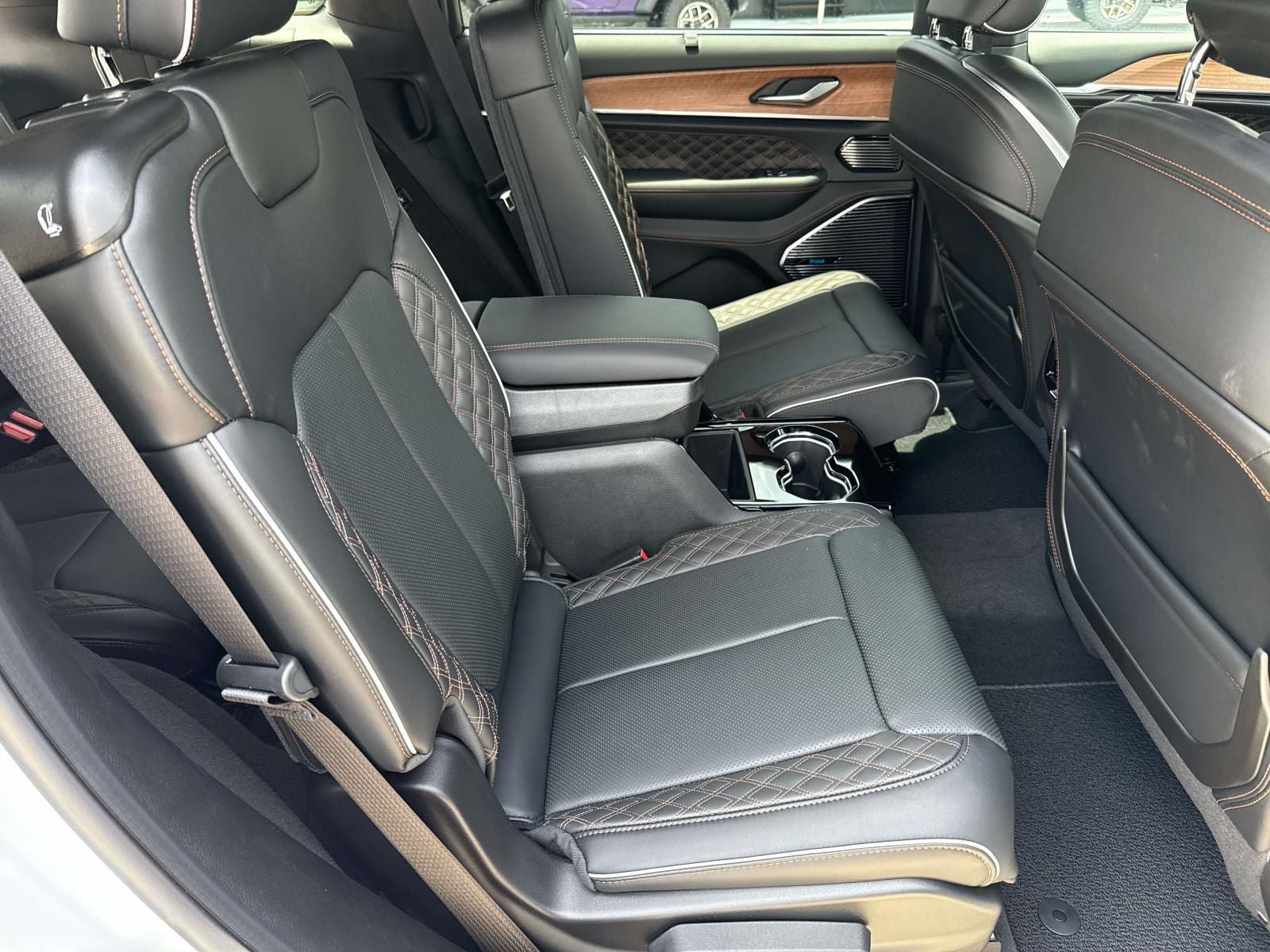 2026 Jeep Grand Cherokee GRAND CHEROKEE L SUMMIT 4X4
