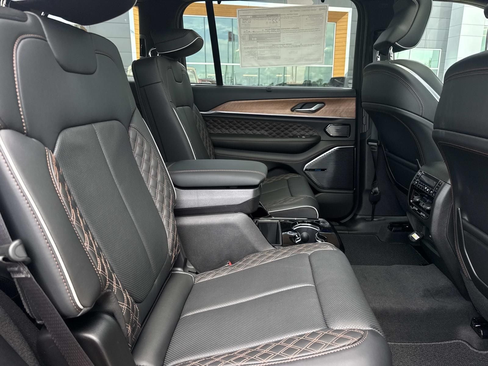 2026 Jeep Grand Cherokee GRAND CHEROKEE L SUMMIT 4X4