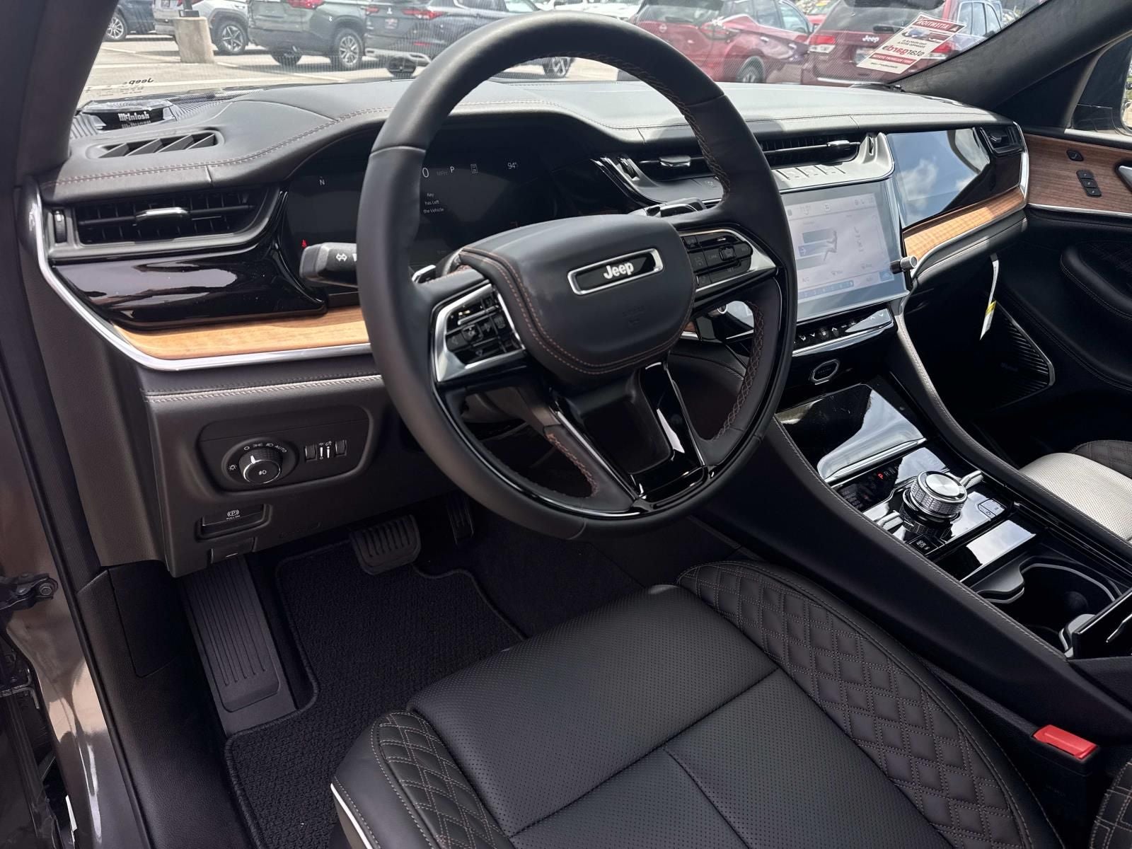 2026 Jeep Grand Cherokee GRAND CHEROKEE L SUMMIT 4X4
