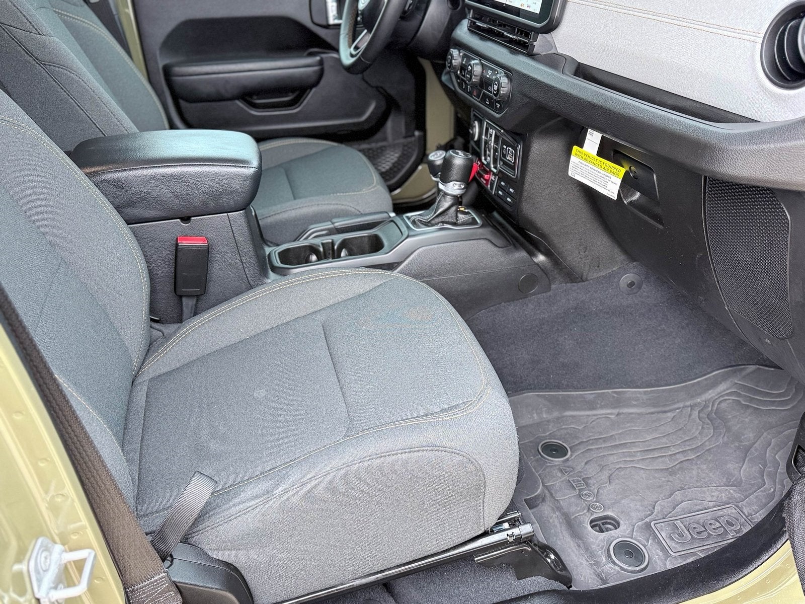 2025 Jeep Wrangler 4-Door Willys 4x4