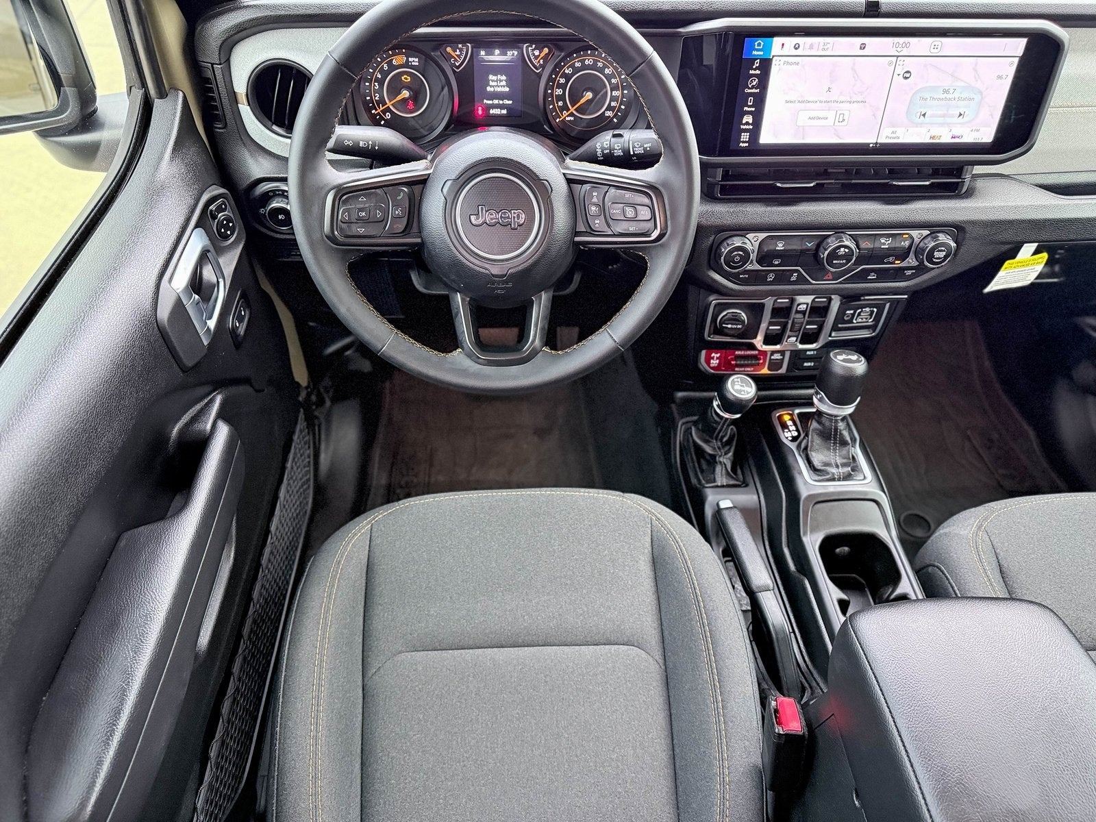 2025 Jeep Wrangler 4-Door Willys 4x4