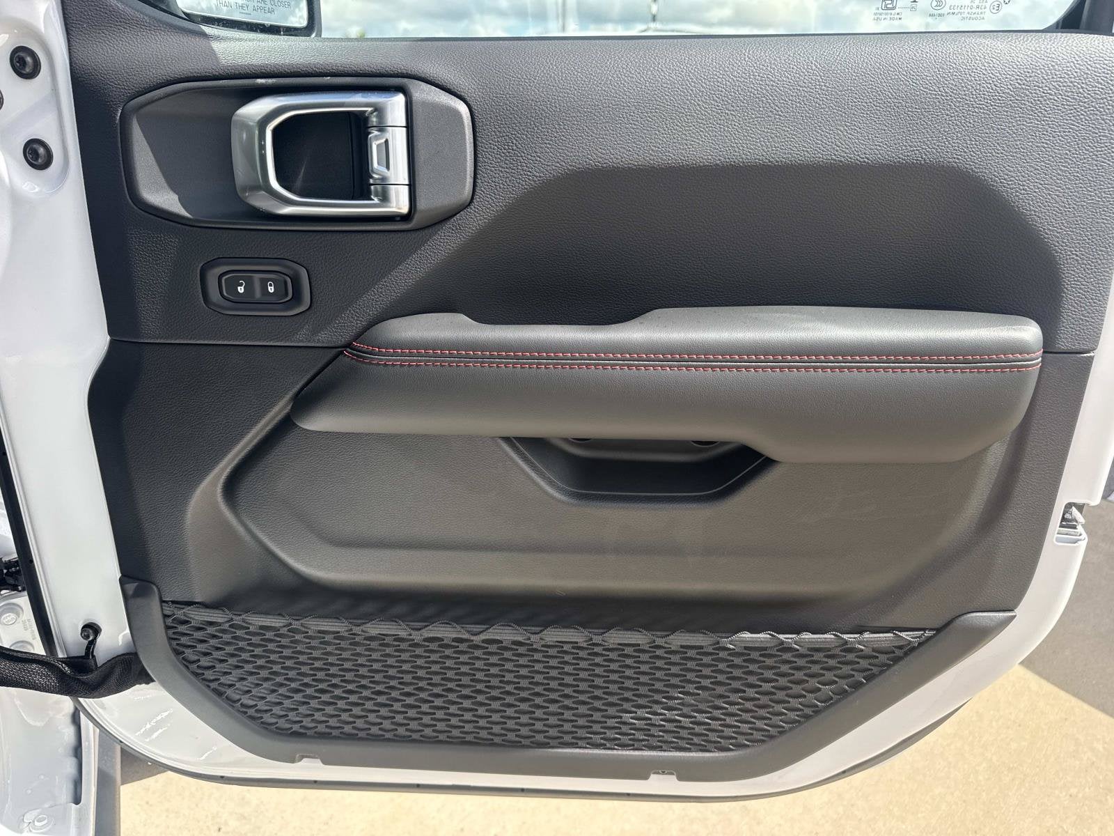 2027 Jeep Wrangler WRANGLER 4-DOOR RUBICON X