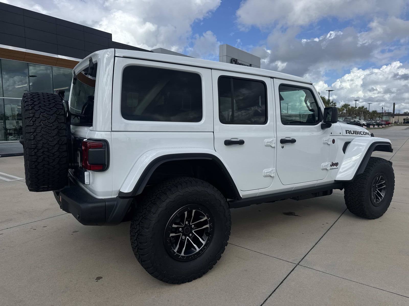 2027 Jeep Wrangler WRANGLER 4-DOOR RUBICON X