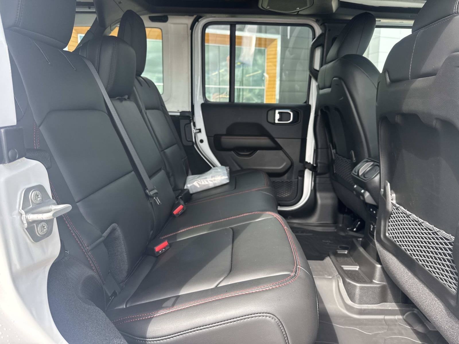2027 Jeep Wrangler WRANGLER 4-DOOR RUBICON X