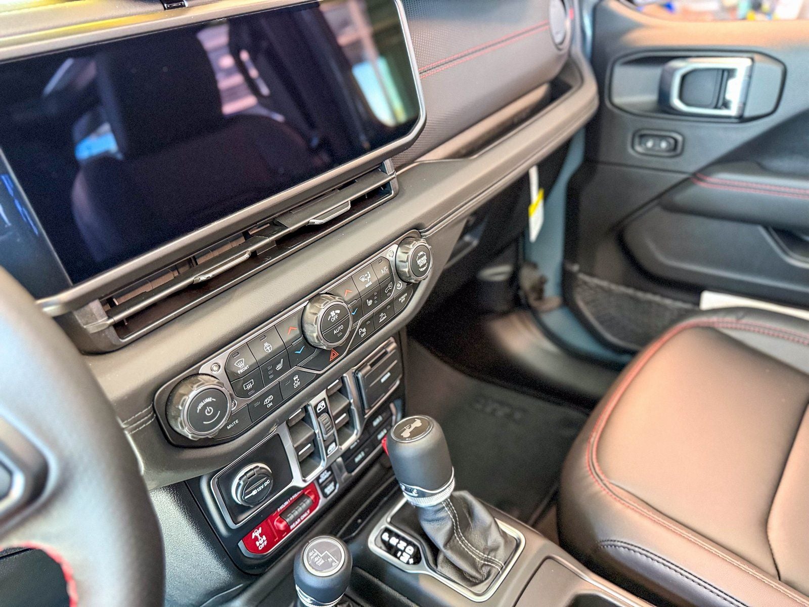 2026 Jeep Wrangler WRANGLER 4-DOOR MOAB 392