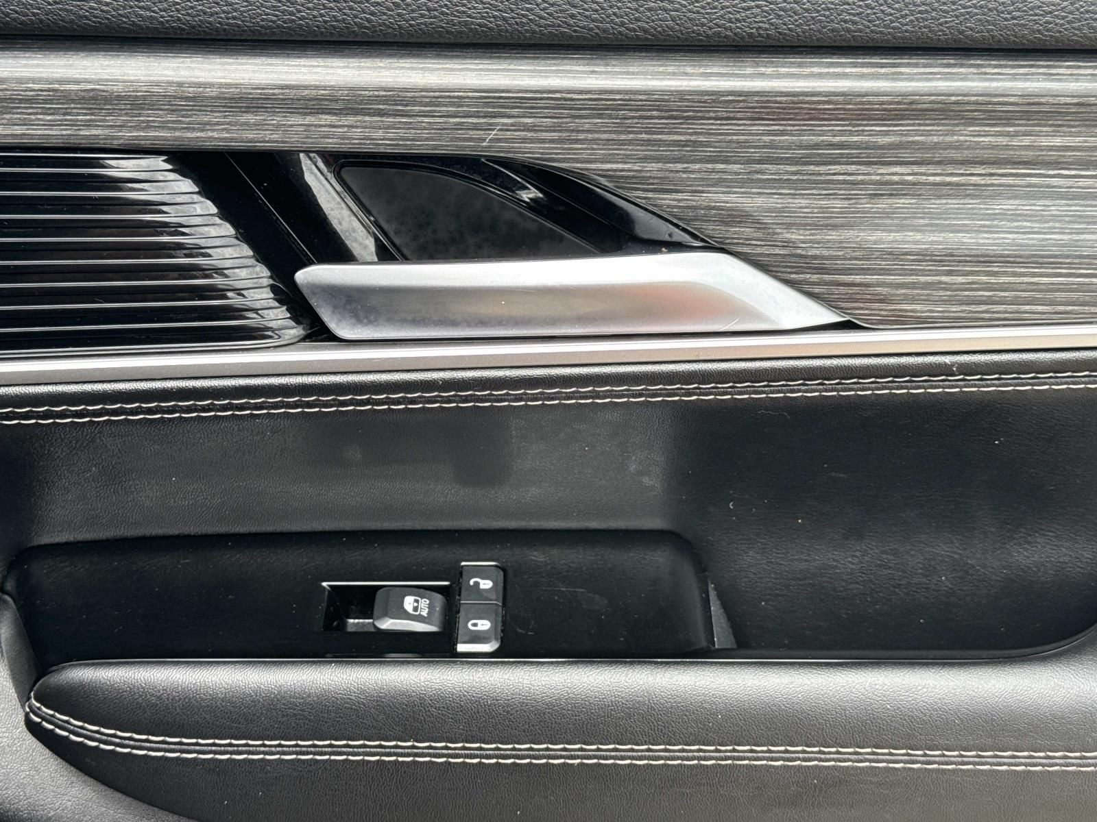 2024 Jeep Wagoneer L Series II 4x2
