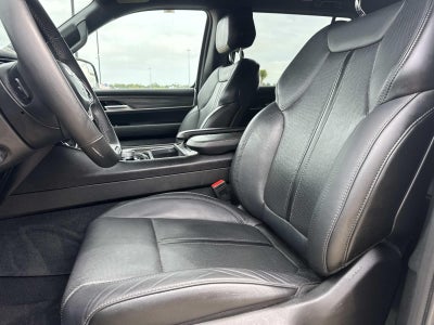 2024 Jeep Wagoneer L Series II 4x2