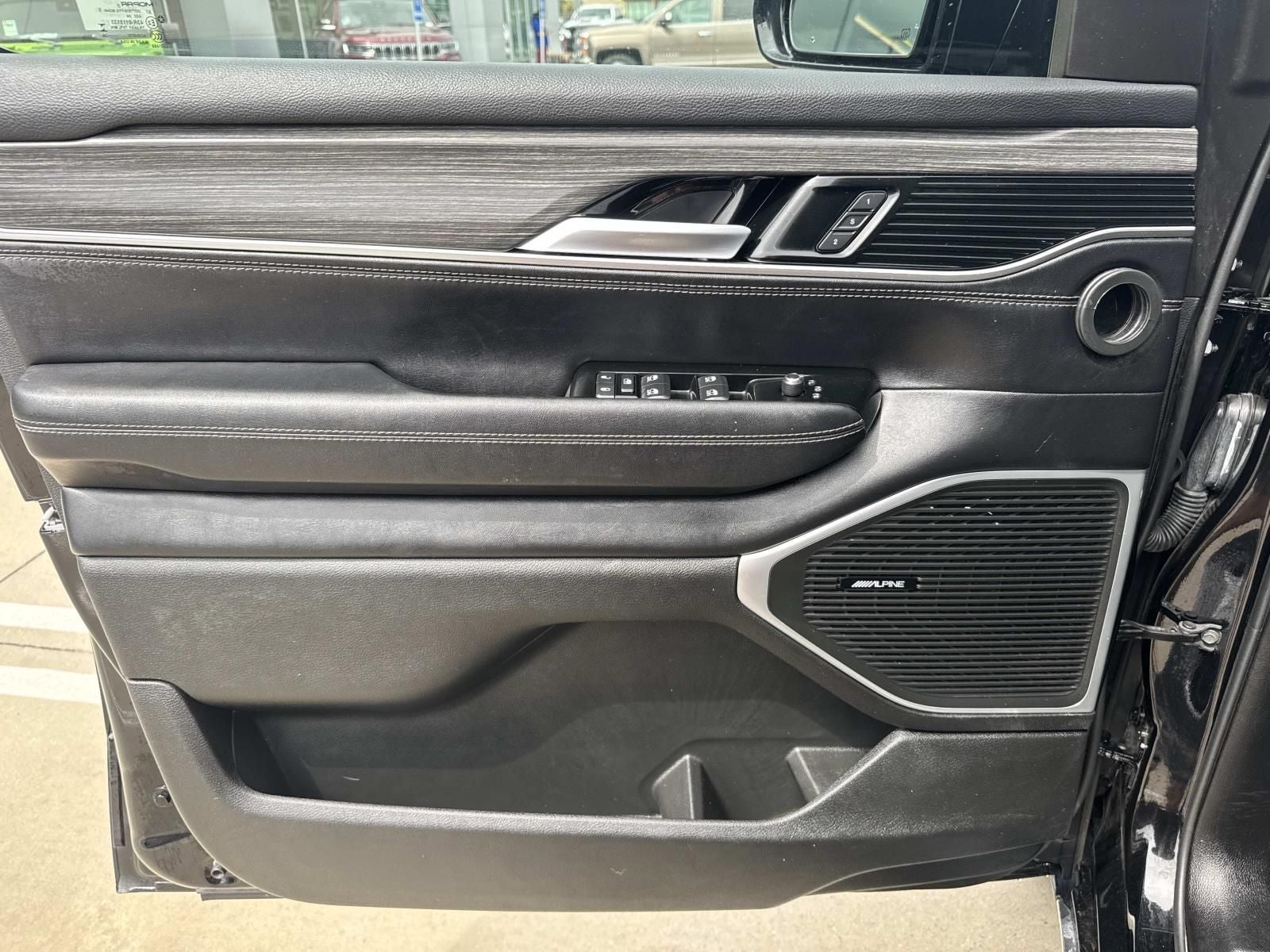 2024 Jeep Wagoneer L Series II 4x2