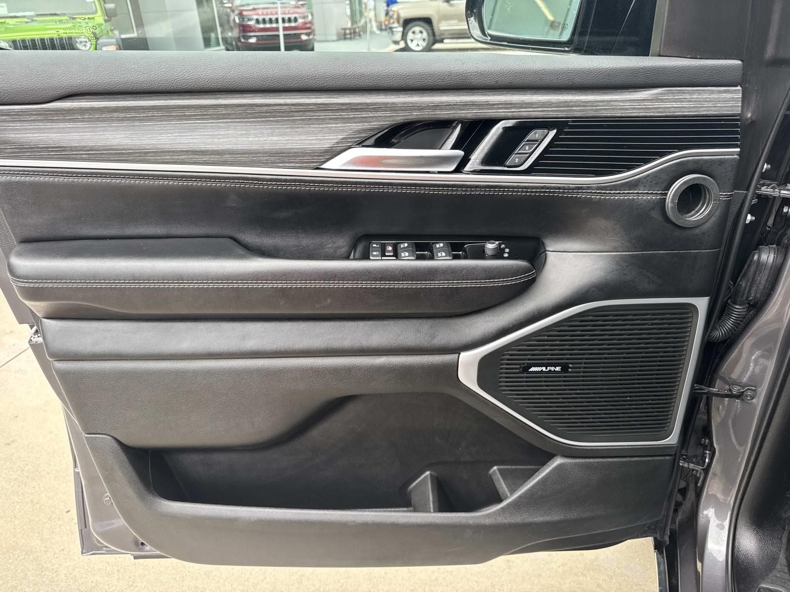 2023 Jeep Wagoneer L Series II 4x4
