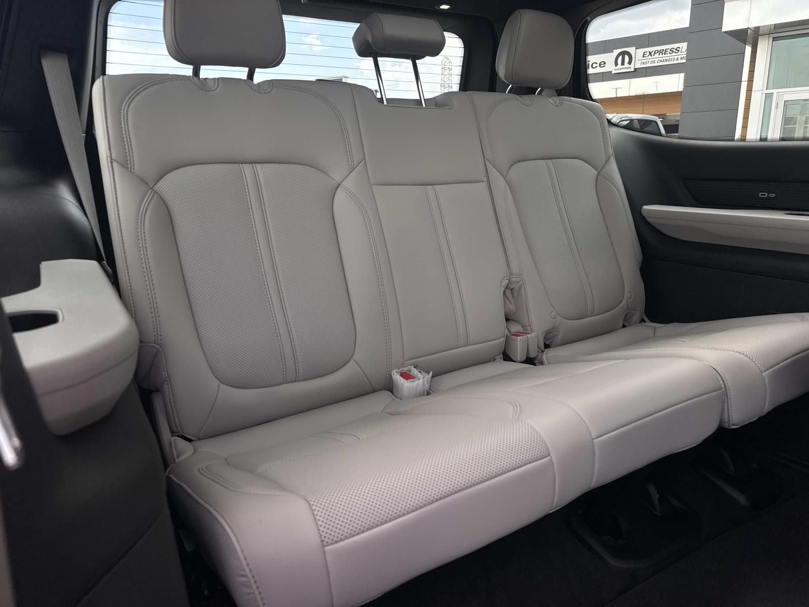 2026 Jeep Grand Wagoneer GRAND WAGONEER 4X2