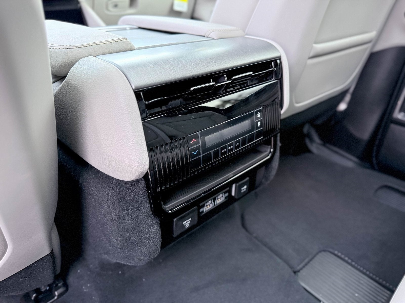 2025 Jeep Wagoneer WAGONEER 4X4