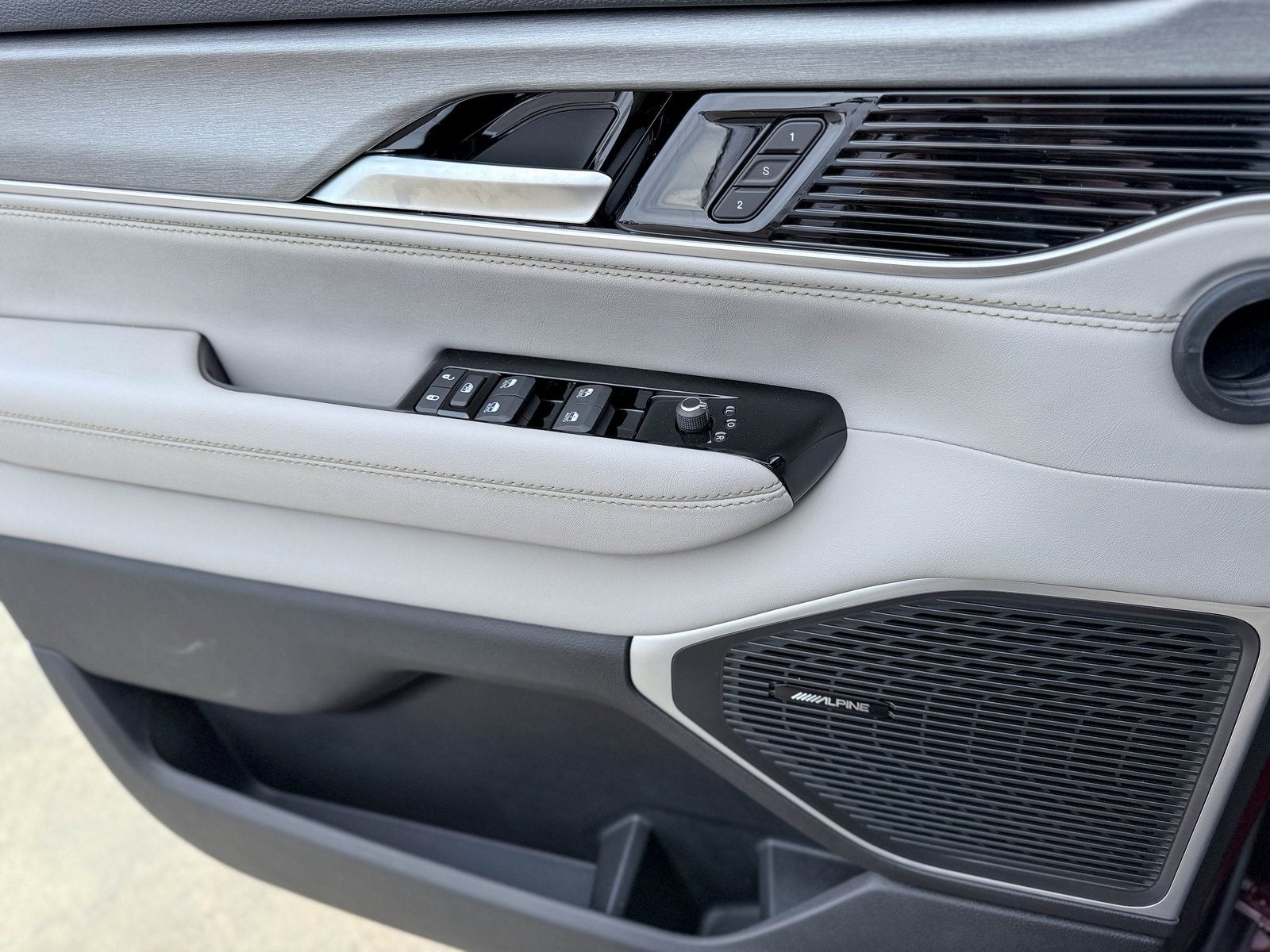 2025 Jeep Wagoneer WAGONEER 4X4