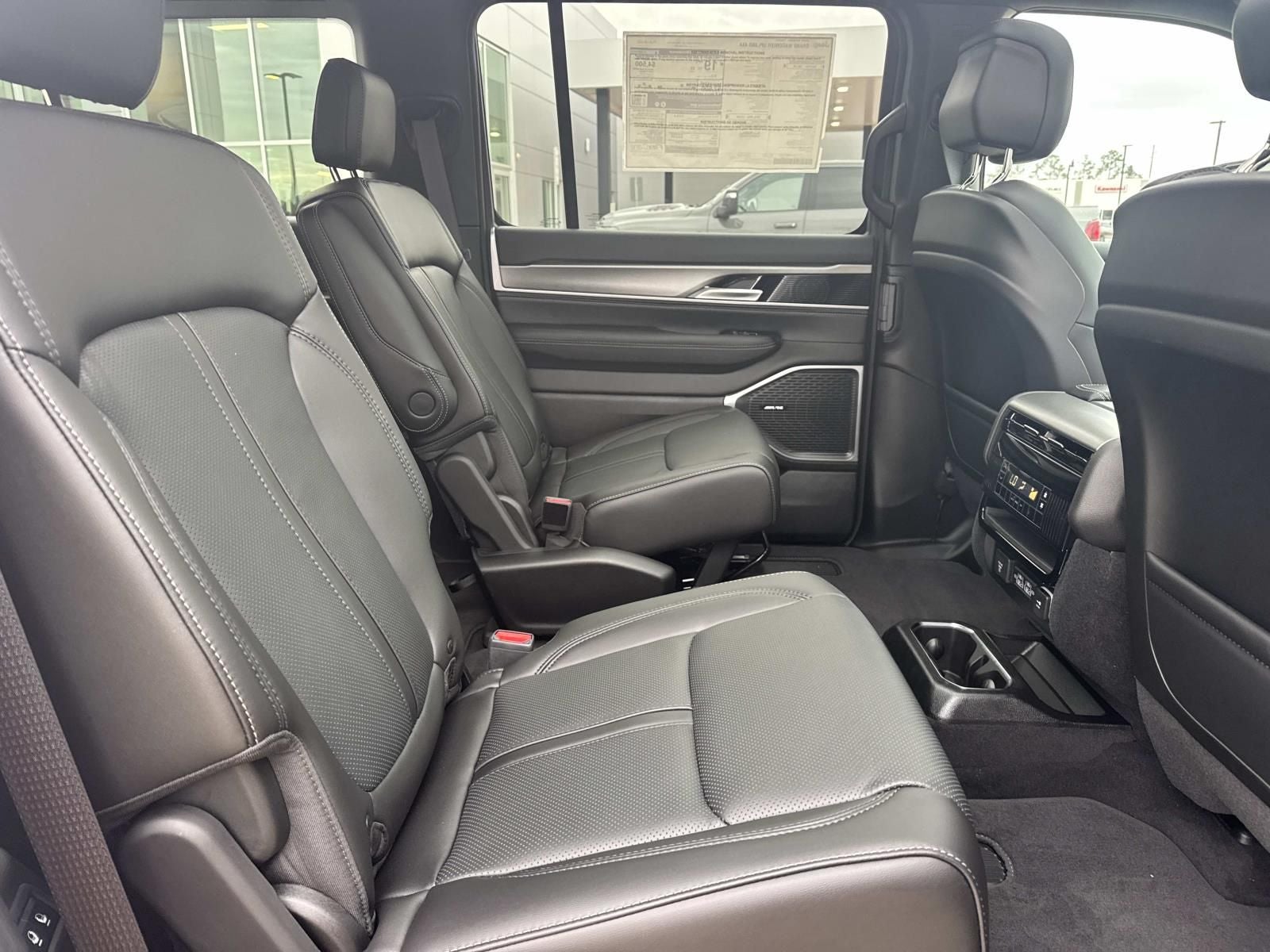 2026 Jeep Grand Wagoneer GRAND WAGONEER UPLAND 4X4