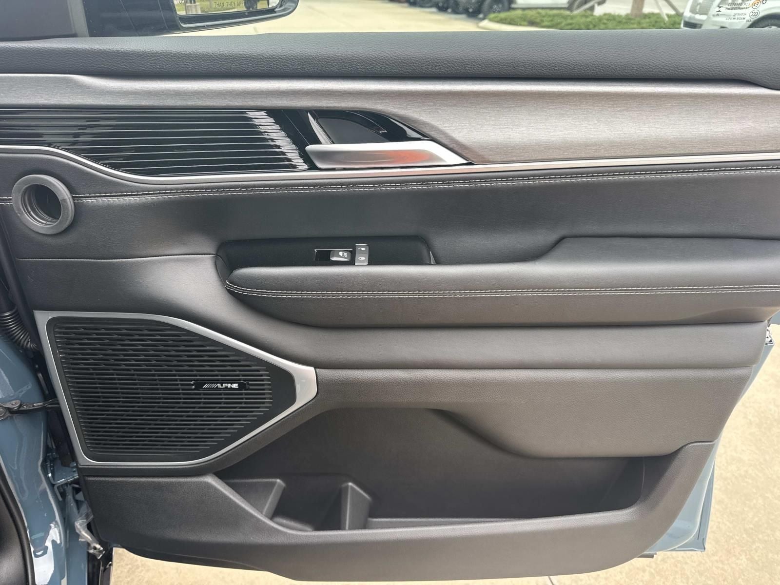 2026 Jeep Grand Wagoneer GRAND WAGONEER UPLAND 4X4